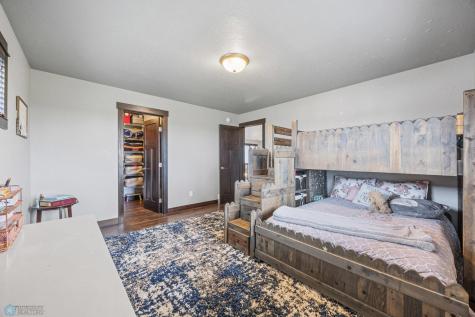 120 Lindsey Court Mapleton ND 58059