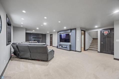 120 Lindsey Court Mapleton ND 58059