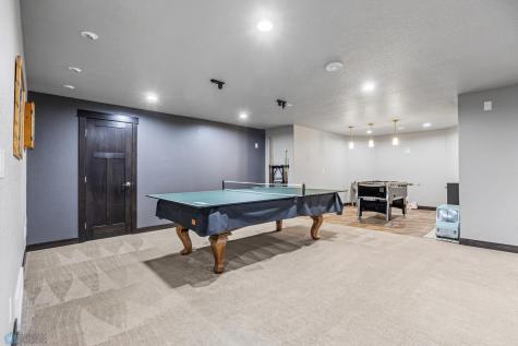 120 Lindsey Court Mapleton ND 58059