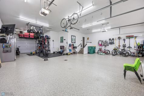 120 Lindsey Court Mapleton ND 58059