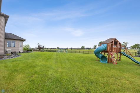 120 Lindsey Court Mapleton ND 58059