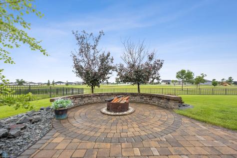 120 Lindsey Court Mapleton ND 58059