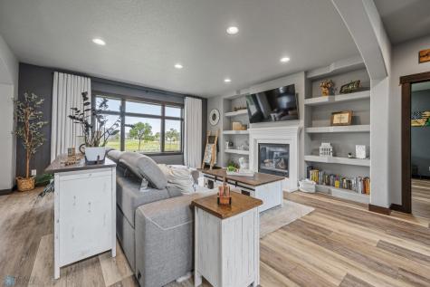 120 Lindsey Court Mapleton ND 58059