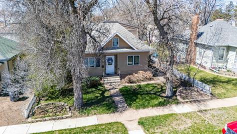 11 6th Avenue W Dickinson ND 58601