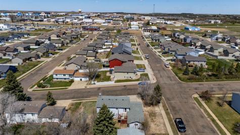 11 6th Avenue W Dickinson ND 58601