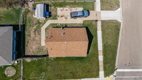 11 6th Avenue W Dickinson ND 58601