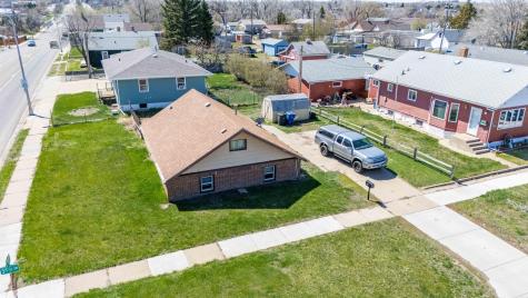 11 6th Avenue W Dickinson ND 58601
