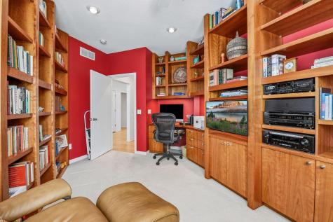 2948 Pelican Point Circle Mound MN 55364