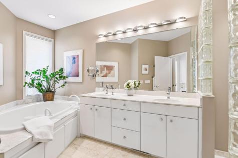 2948 Pelican Point Circle Mound MN 55364