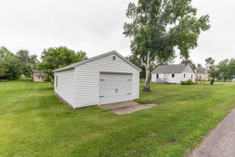 202 Lake Avenue S Ottertail MN 56571