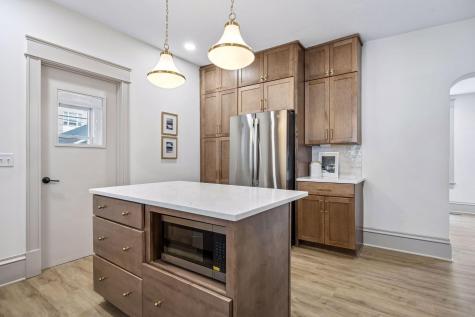 941 Hague Avenue Saint Paul MN 55104