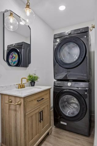 941 Hague Avenue Saint Paul MN 55104