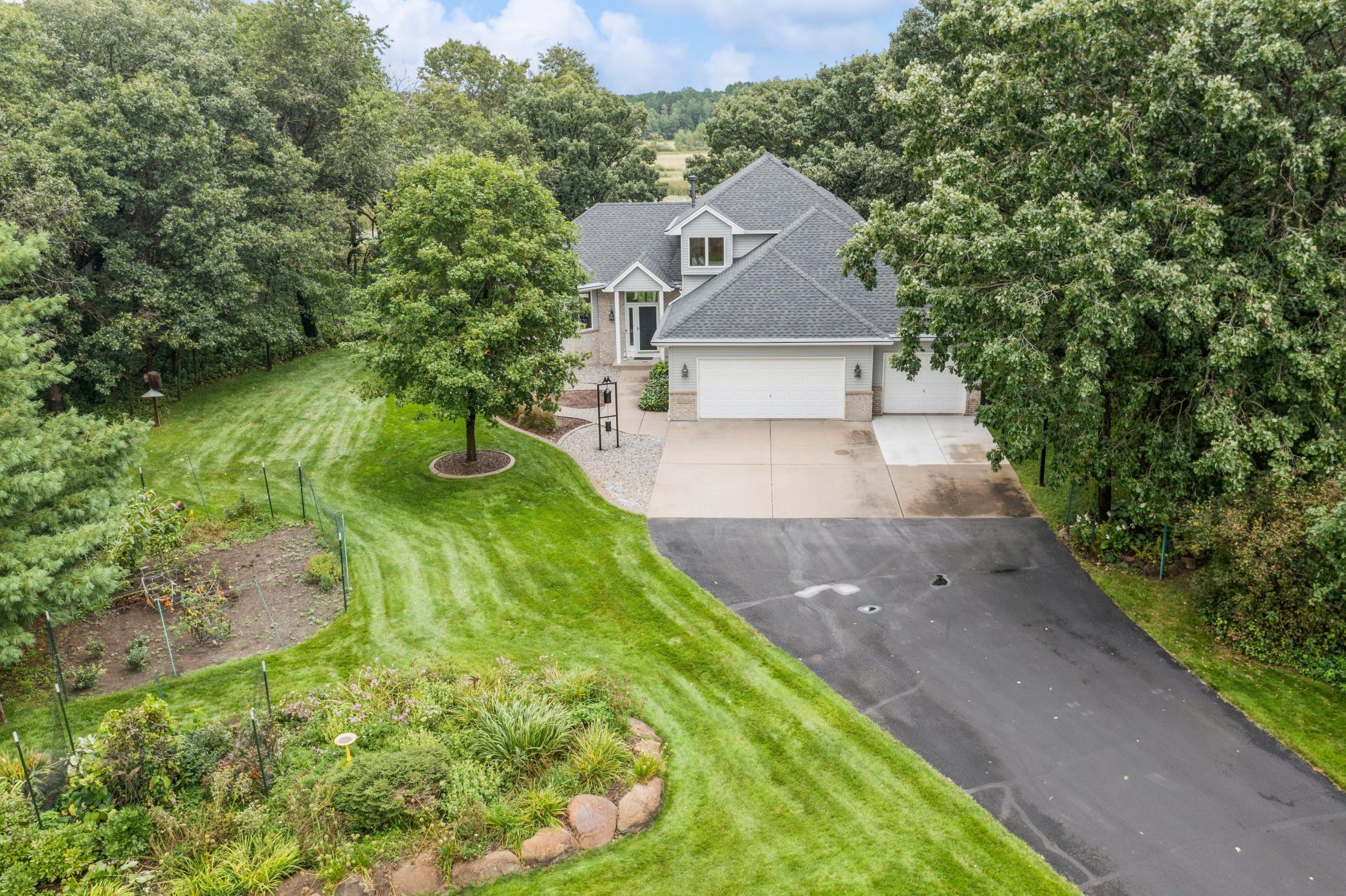 26991 140th Street NW Zimmerman MN 55398