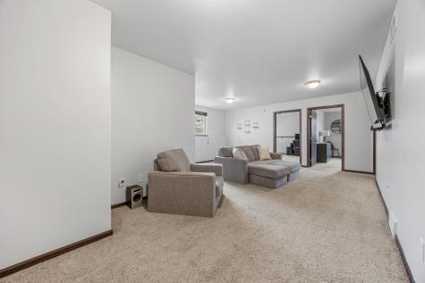 4003 9th Street S Moorhead MN 56560