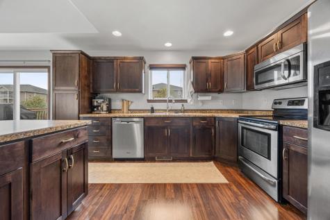 4003 9th Street S Moorhead MN 56560