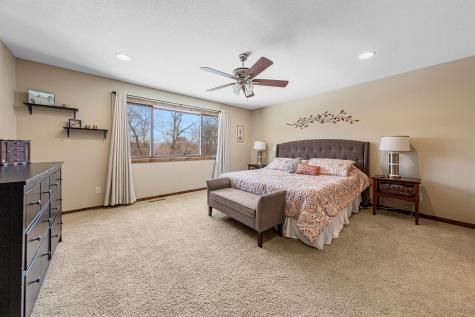 624 Ridge Road Henderson MN 56044