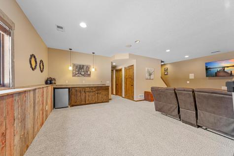 624 Ridge Road Henderson MN 56044