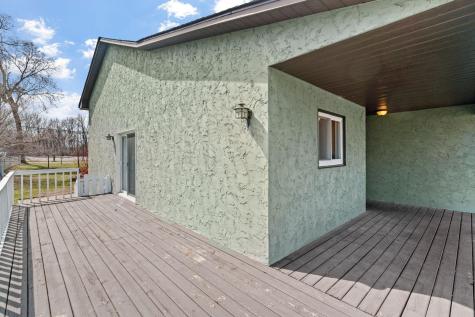 10725 15th Avenue N Plymouth MN 55441