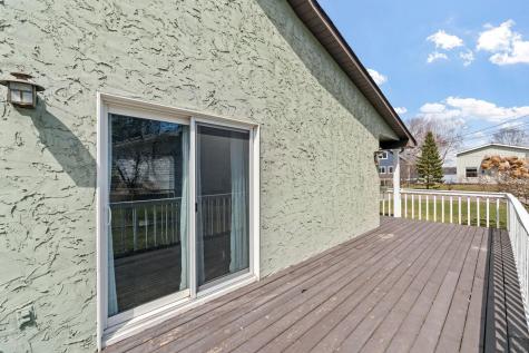 10725 15th Avenue N Plymouth MN 55441