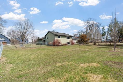10725 15th Avenue N Plymouth MN 55441