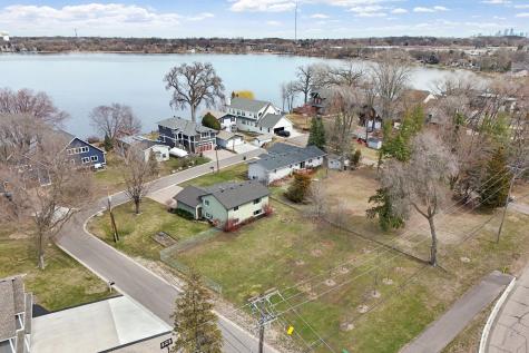 10725 15th Avenue N Plymouth MN 55441