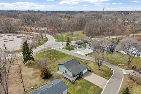 10725 15th Avenue N Plymouth MN 55441
