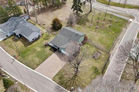 10725 15th Avenue N Plymouth MN 55441