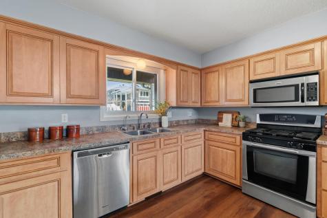 10725 15th Avenue N Plymouth MN 55441