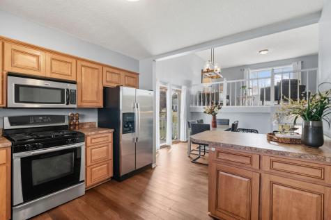 10725 15th Avenue N Plymouth MN 55441