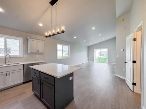 1107 60th Avenue W West Fargo ND 58078
