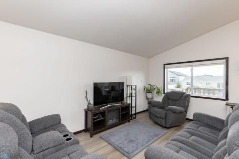 2124 Admiral Drive W West Fargo ND 58078