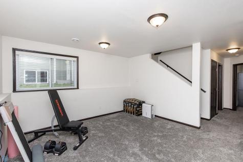 2124 Admiral Drive W West Fargo ND 58078
