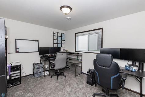 2124 Admiral Drive W West Fargo ND 58078