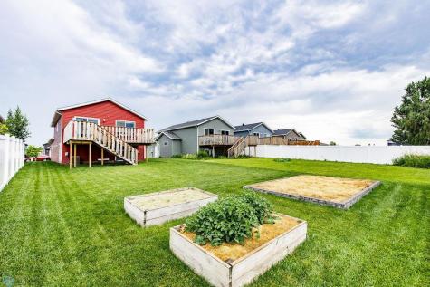 2124 Admiral Drive W West Fargo ND 58078