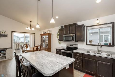 2124 Admiral Drive W West Fargo ND 58078