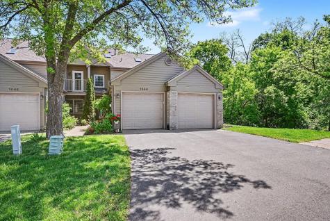 1644 Rose Hill Circle Saint Paul MN 55108