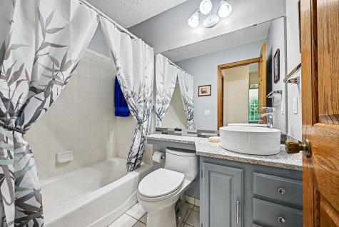 1644 Rose Hill Circle Saint Paul MN 55108