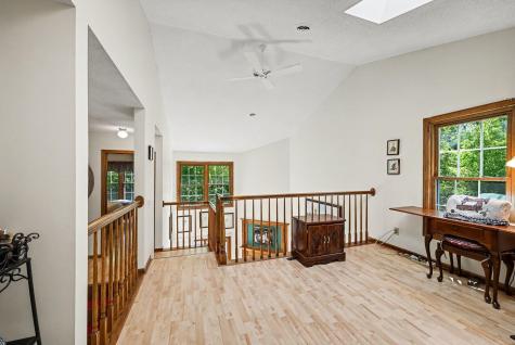 1644 Rose Hill Circle Saint Paul MN 55108