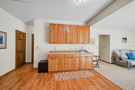 1644 Rose Hill Circle Saint Paul MN 55108