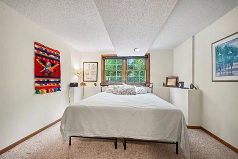 1644 Rose Hill Circle Saint Paul MN 55108