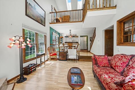 1644 Rose Hill Circle Saint Paul MN 55108