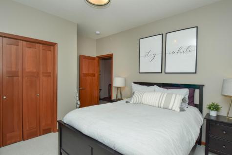 716 S Creek Drive N Champlin MN 55316