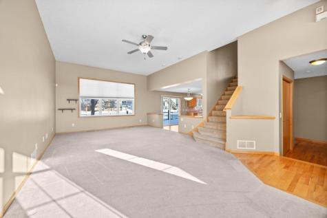 9405 214th Street W Lakeville MN 55044