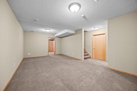 9405 214th Street W Lakeville MN 55044