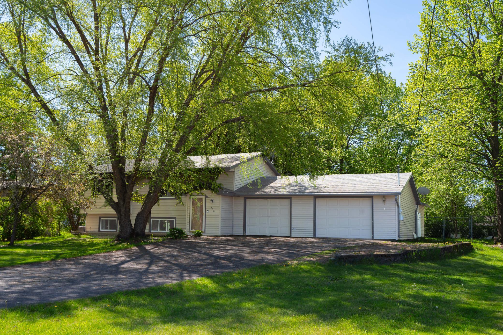 906 5th Avenue NE Little Falls MN 56345