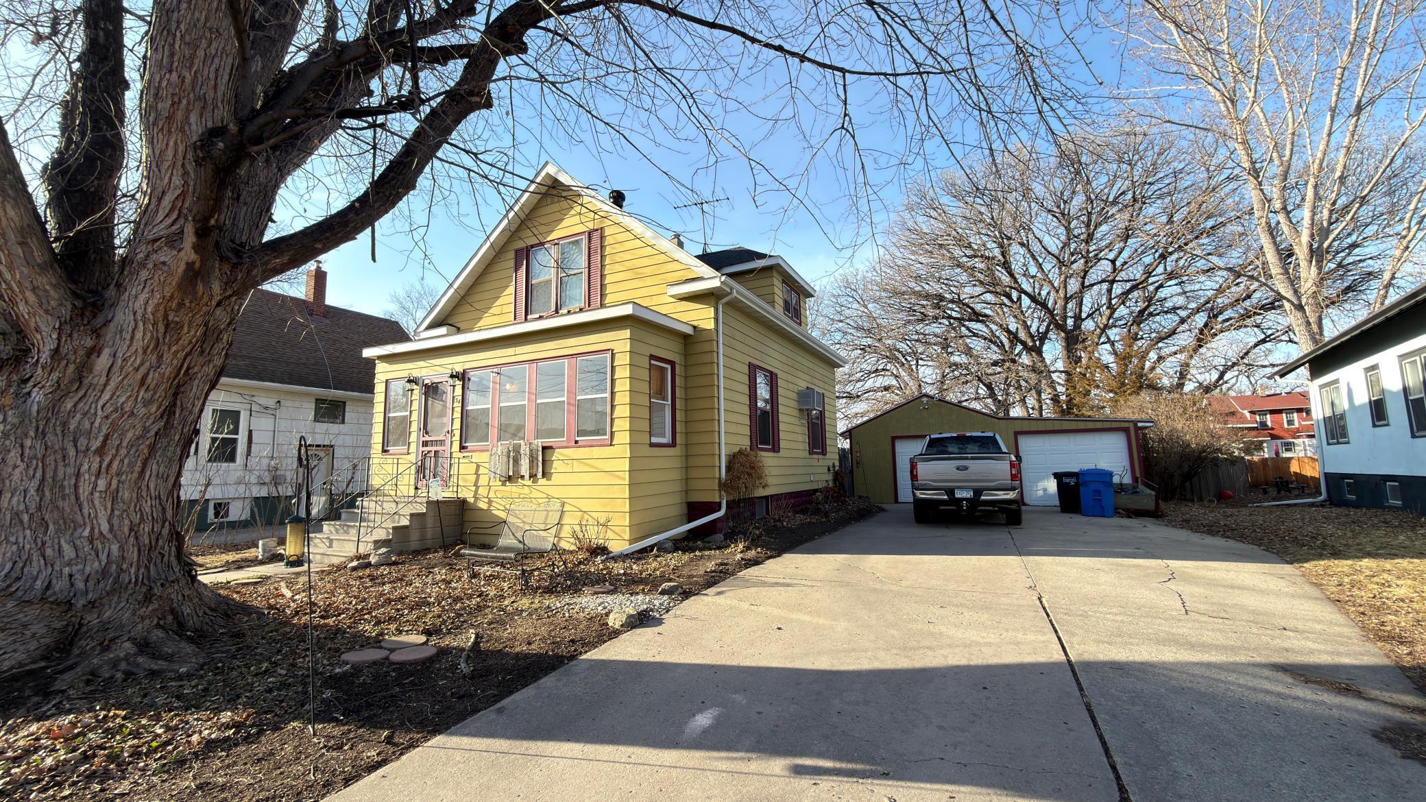 34 S Terrace N Fargo ND 58102