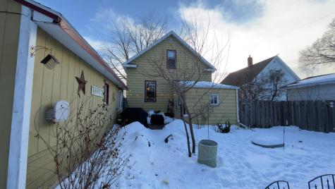 34 S Terrace N Fargo ND 58102