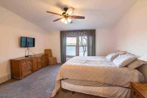 22083 Lake Francis Road Elysian MN 56028