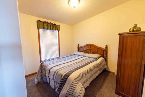 22083 Lake Francis Road Elysian MN 56028