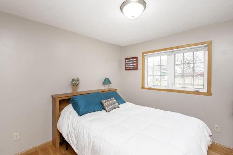 1731 Elm Street N Fargo ND 58102